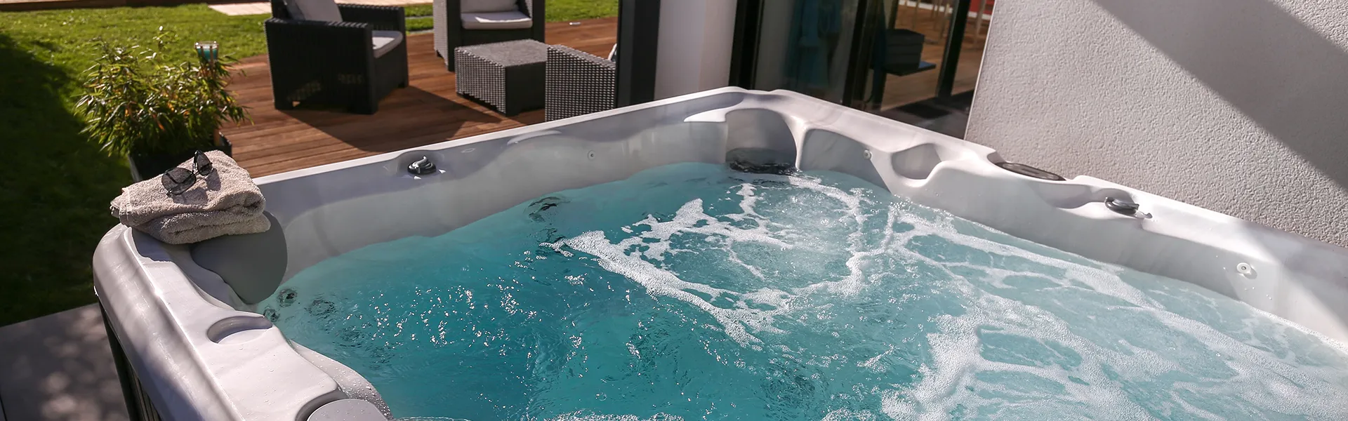 banner-hot-tubs