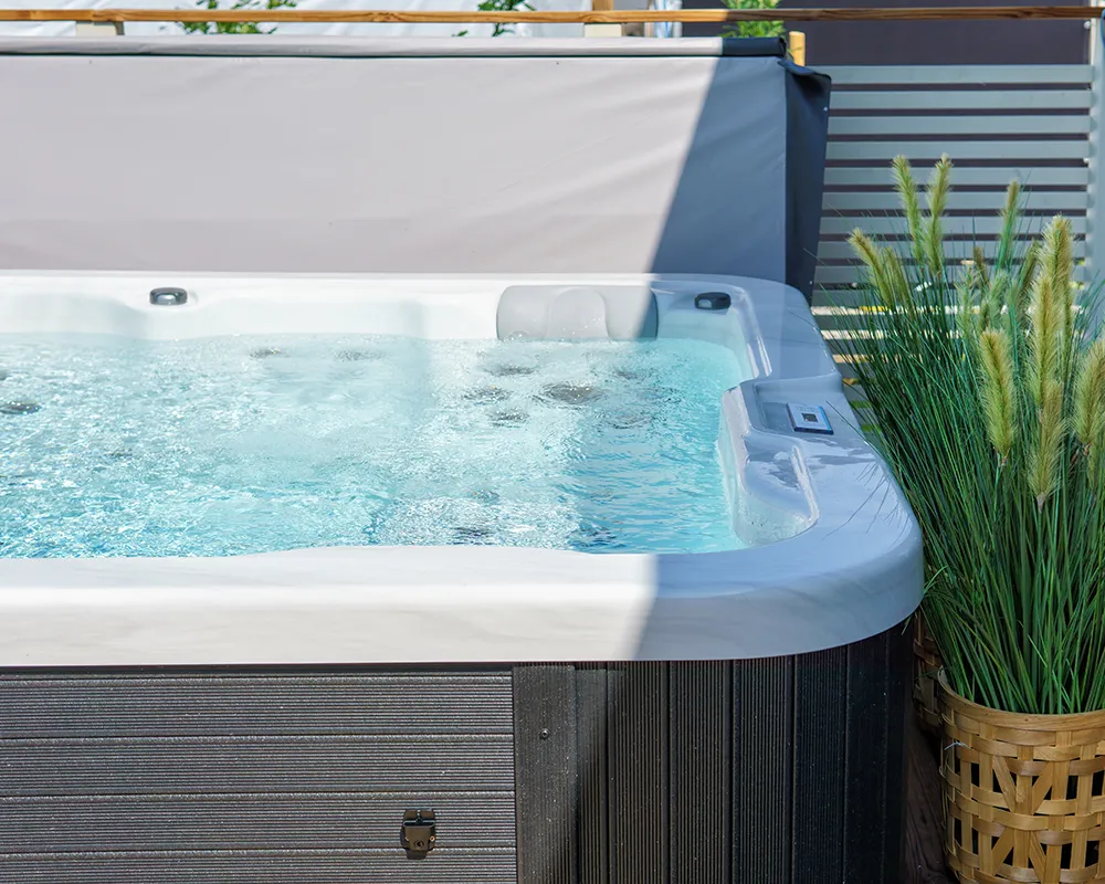 block-hot-tubs-by-size